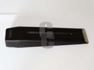 Клин за цепене на дърва - 1.5кг.